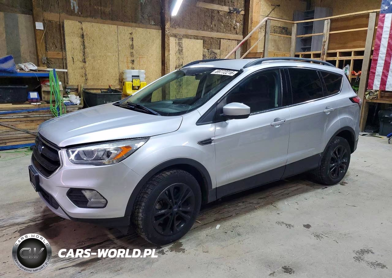 2018 Ford Escape Se VIN:1FMCU9GDXJUB29335 - 1