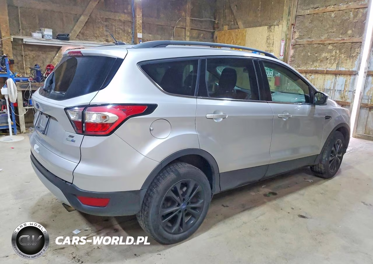 2018 Ford Escape Se VIN:1FMCU9GDXJUB29335 - 3