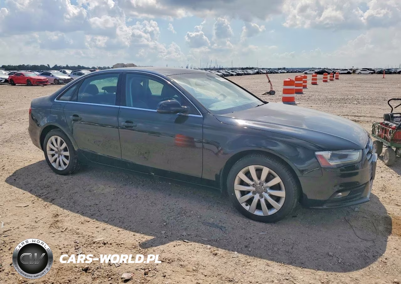 2013 Audi A4 Premium VIN:WAUBFAFLXDN045399 - 4