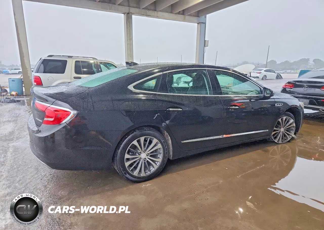 2017 Buick Lacrosse Essence VIN:1G4ZP5SS5HU131570 - 3