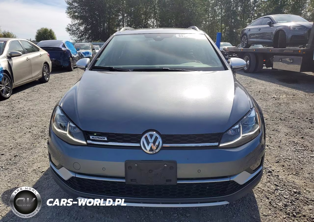 2018 Volkswagen Golf Alltrack S VIN:3VWH17AU7JM750274 - 5