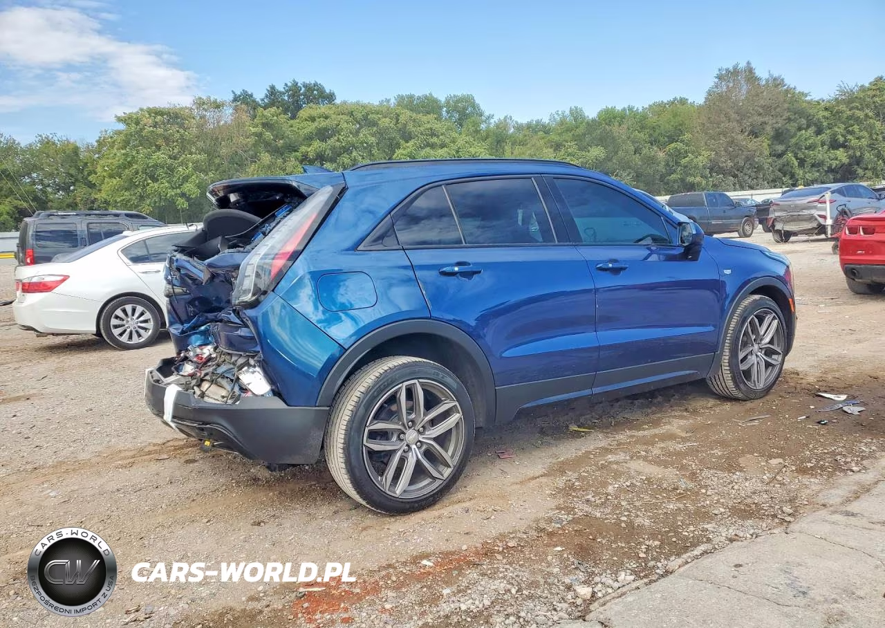 2019 Cadillac Xt4 Sport VIN:1GYFZER47KF187184 - 3