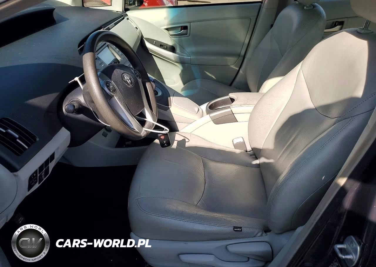 2013 Toyota Prius Three VIN:JTDKN3DU6D1645714 - 7