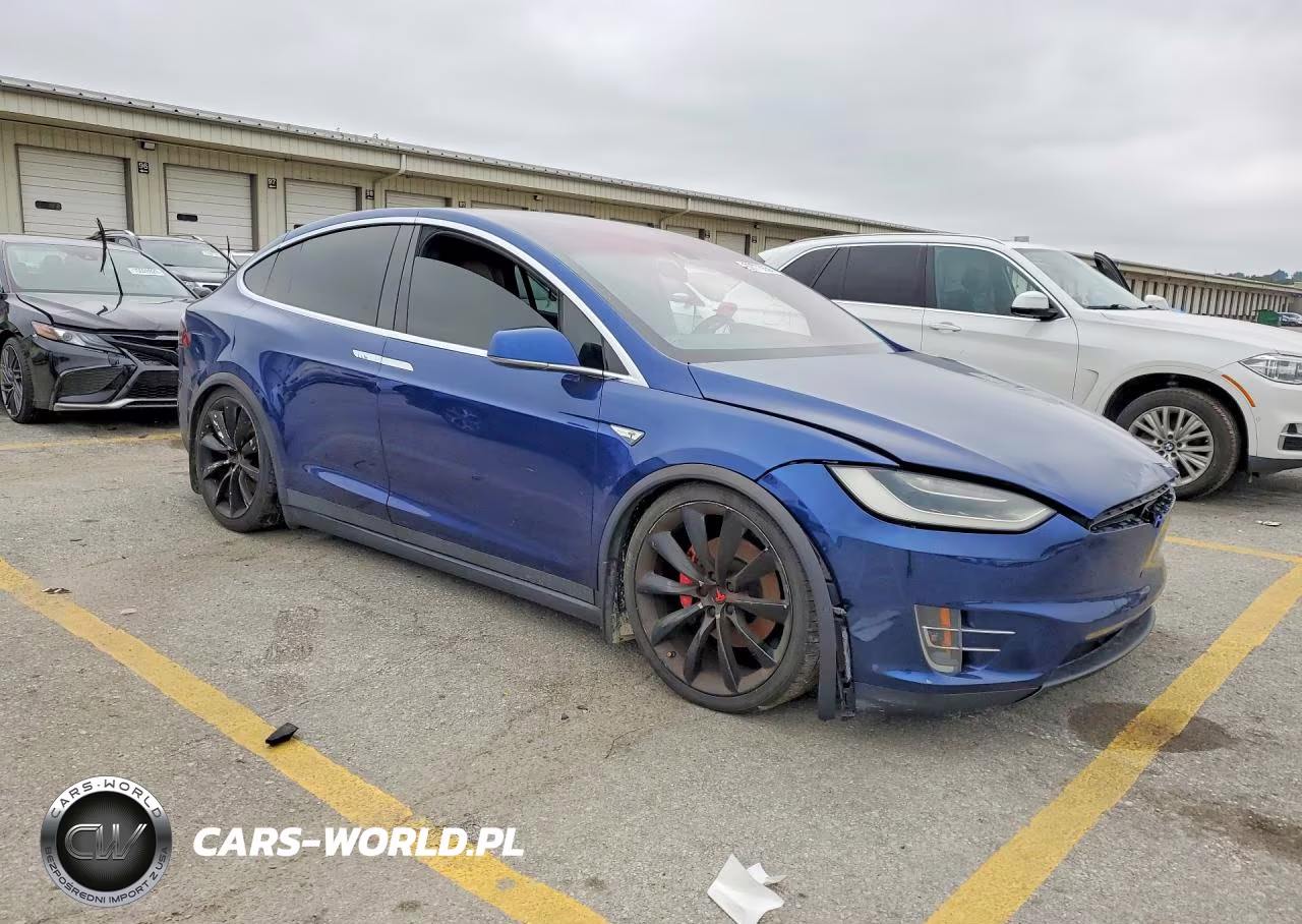 2016 Tesla Model X VIN:5YJXCAE47GFS00375 - 4