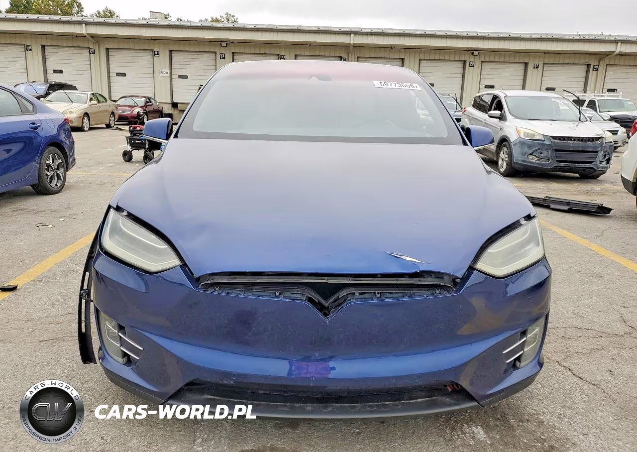 2016 Tesla Model X VIN:5YJXCAE47GFS00375 - 5