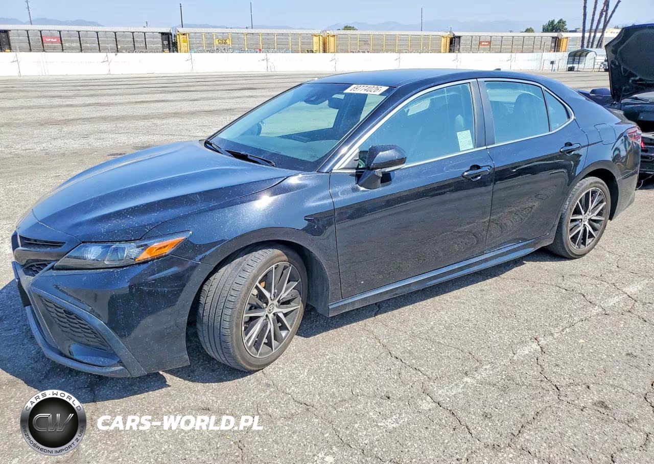 2023 Toyota Camry Se – zdjęcie 1 z 12