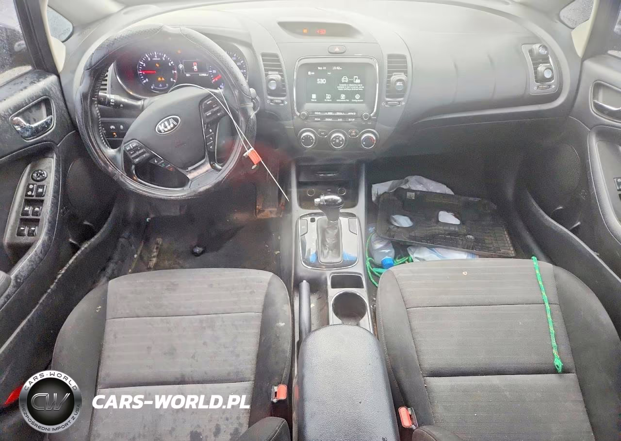 2018 Kia Forte S VIN:3KPFL4A7XJE226396 - 8