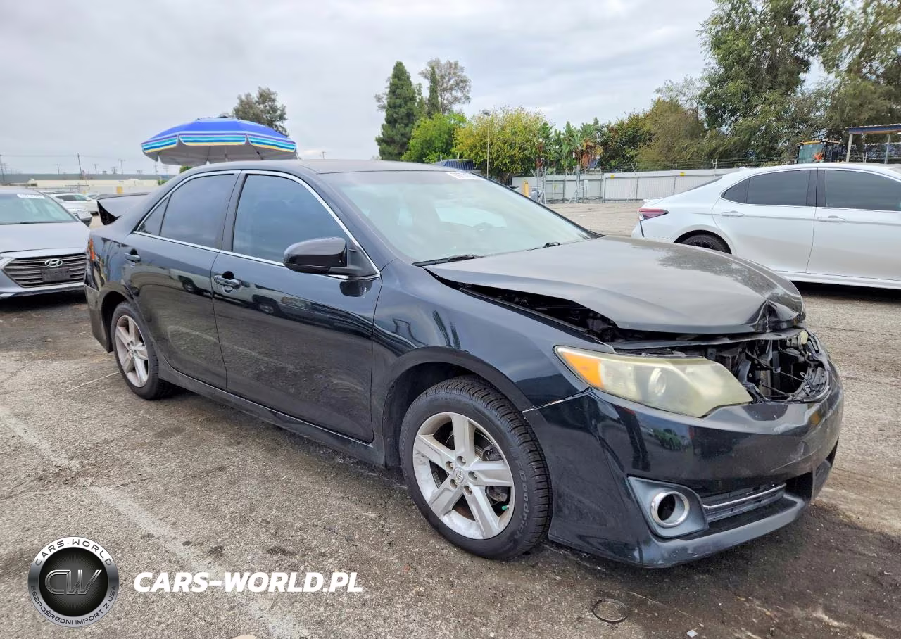 2014 Toyota Camry Se VIN:4T1BF1FK2EU458754 - 4