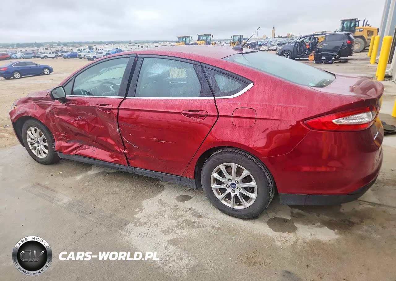 2015 Ford Fusion S VIN:3FA6P0G7XFR182622 - 2