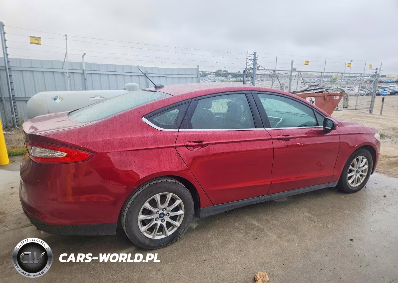 2015 Ford Fusion S VIN:3FA6P0G7XFR182622 - 3