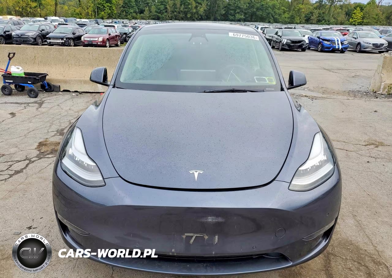 2022 Tesla Model Y VIN:7SAYGDEE2NA009267 - 5