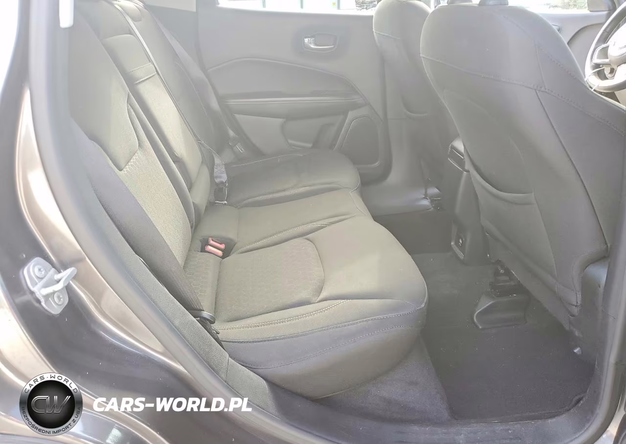 2017 Jeep Compass Sport VIN:3C4NJCABXHT672943 - 11