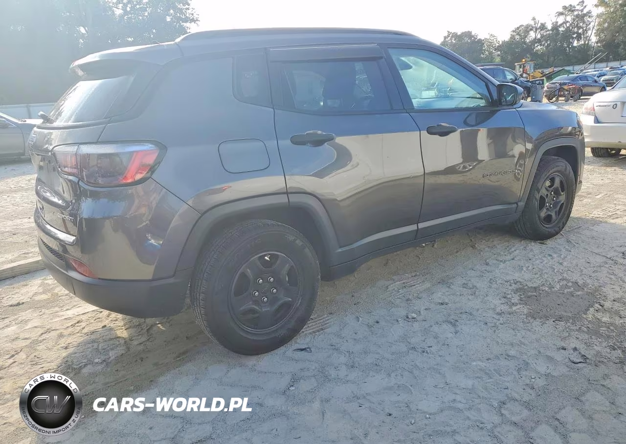 2017 Jeep Compass Sport VIN:3C4NJCABXHT672943 - 3