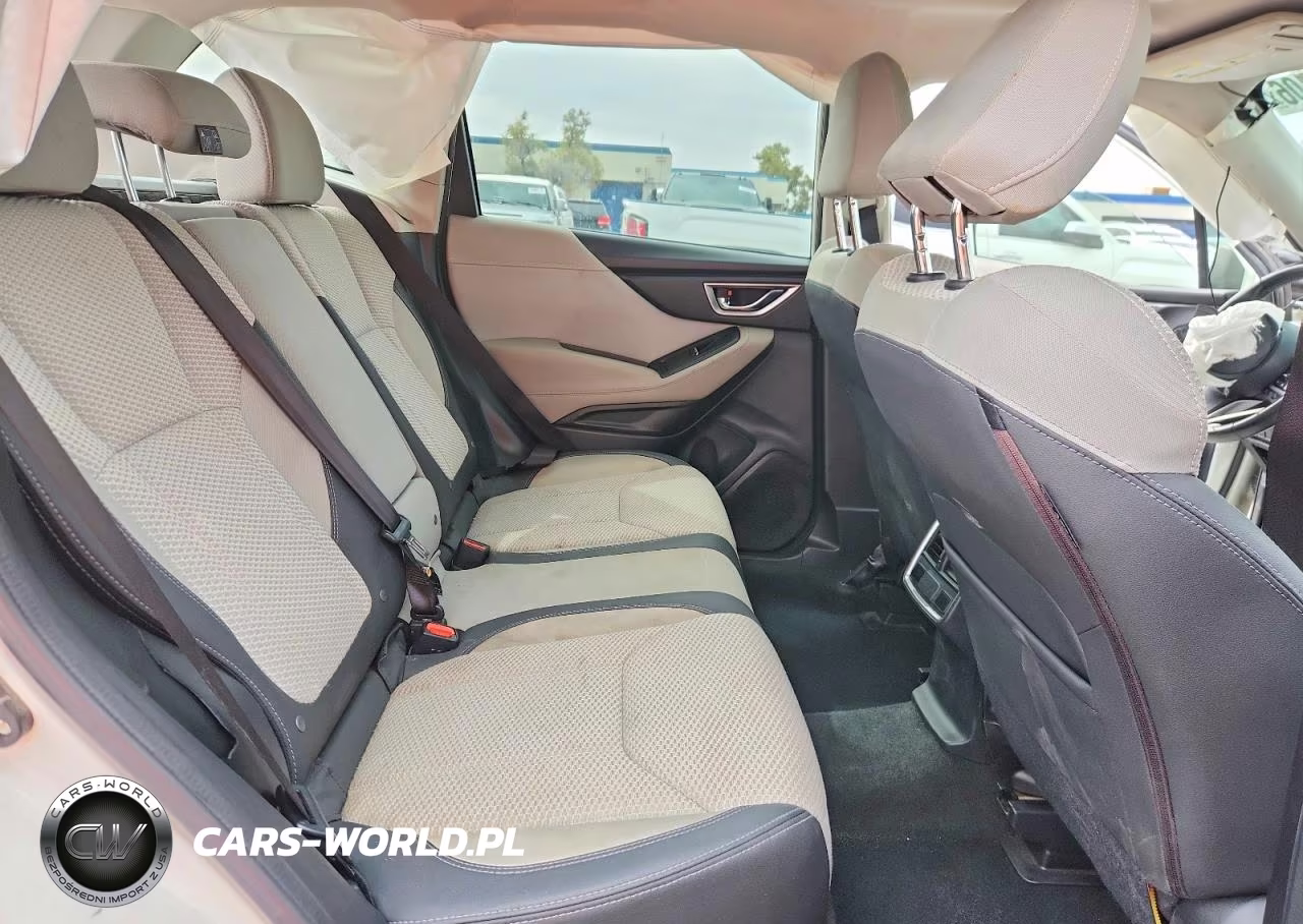 2019 Subaru Forester Premium VIN:JF2SKAEC2KH429965 - 11