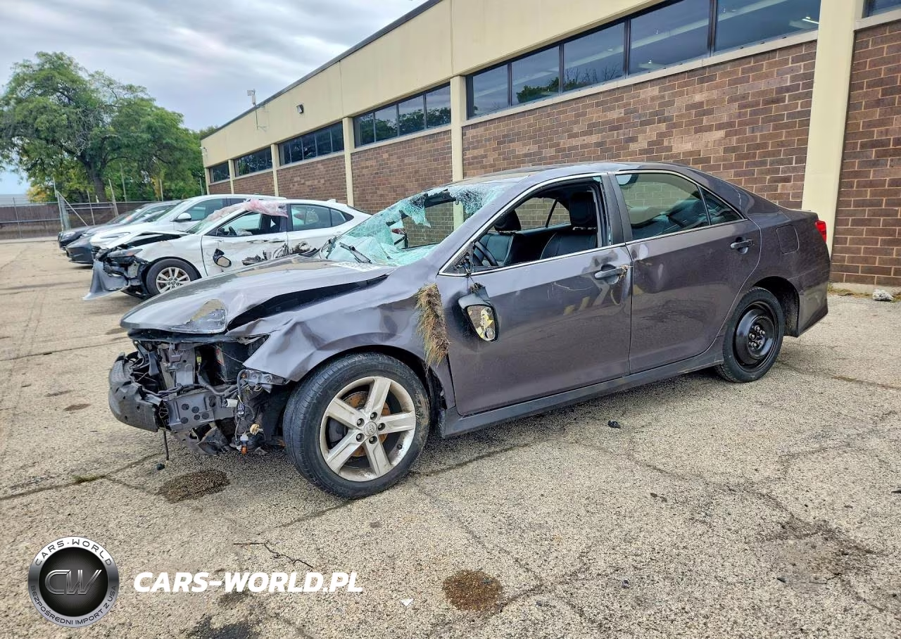 2014 Toyota Camry Se – zdjęcie 1 z 12