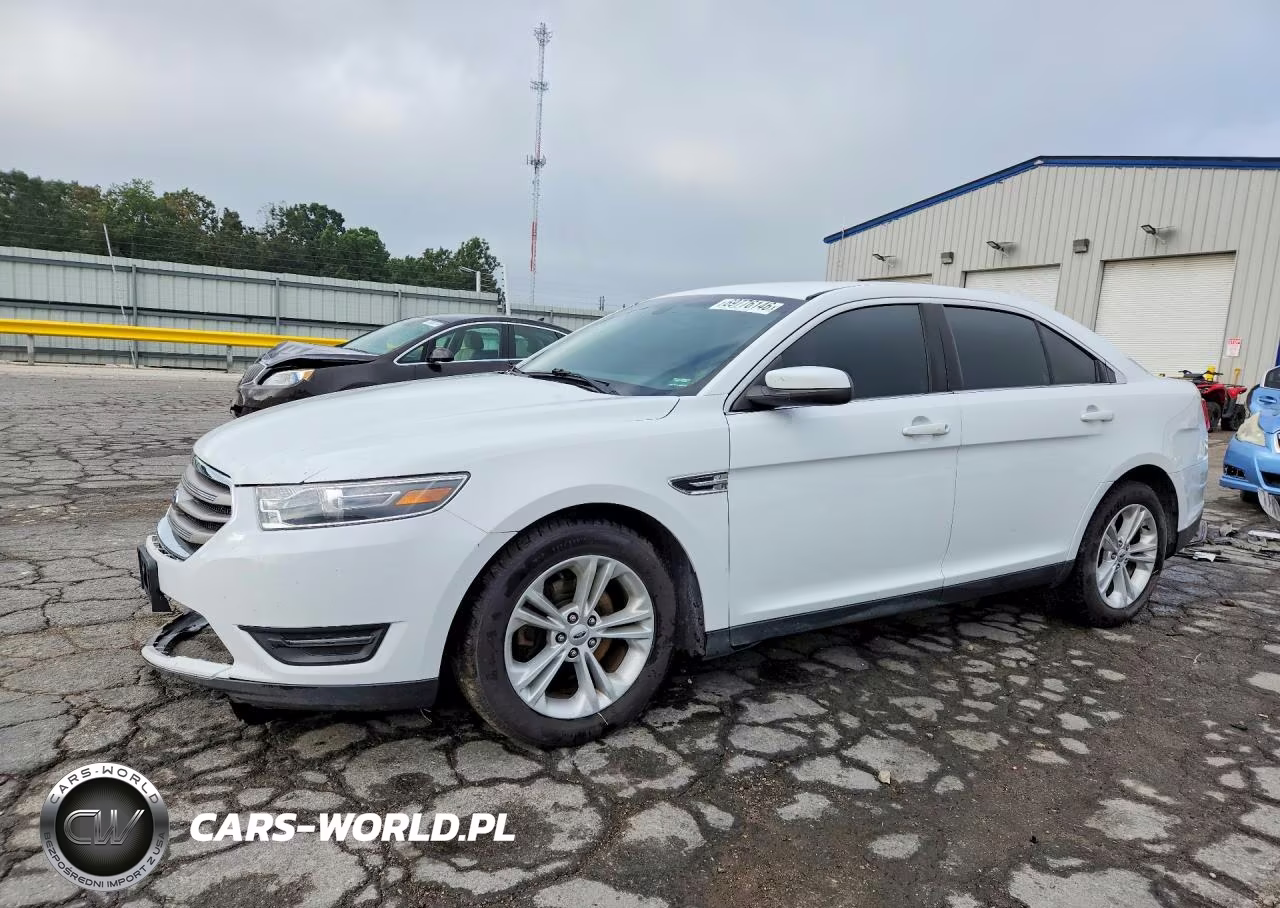 2018 Ford Taurus Sel