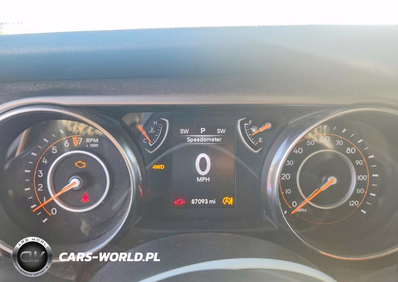 2020 Jeep Wrangler Unlimited Sport VIN:1C4HJXDG3LW241813 - 9