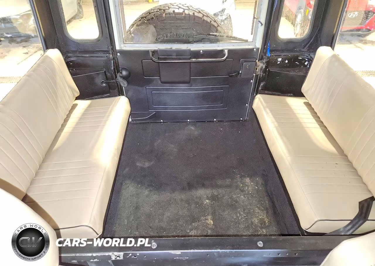 2001 Land Rover Defender VIN:SALLDVA871A612442 - 10