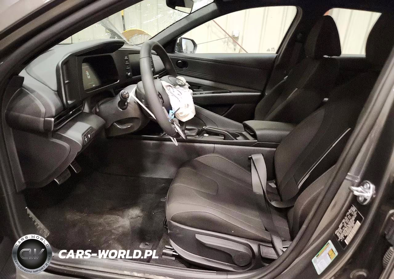 2026 Hyundai Elantra Sel Sport VIN:KMHLM4DG3TU258649 - 7