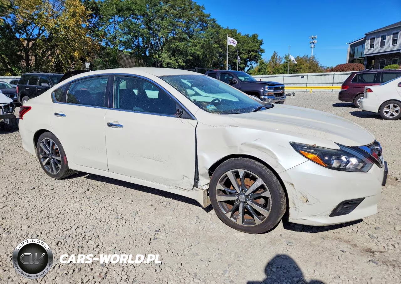 2017 Nissan Altima 2.5 Sr VIN:1N4AL3AP0HC270046 - 4