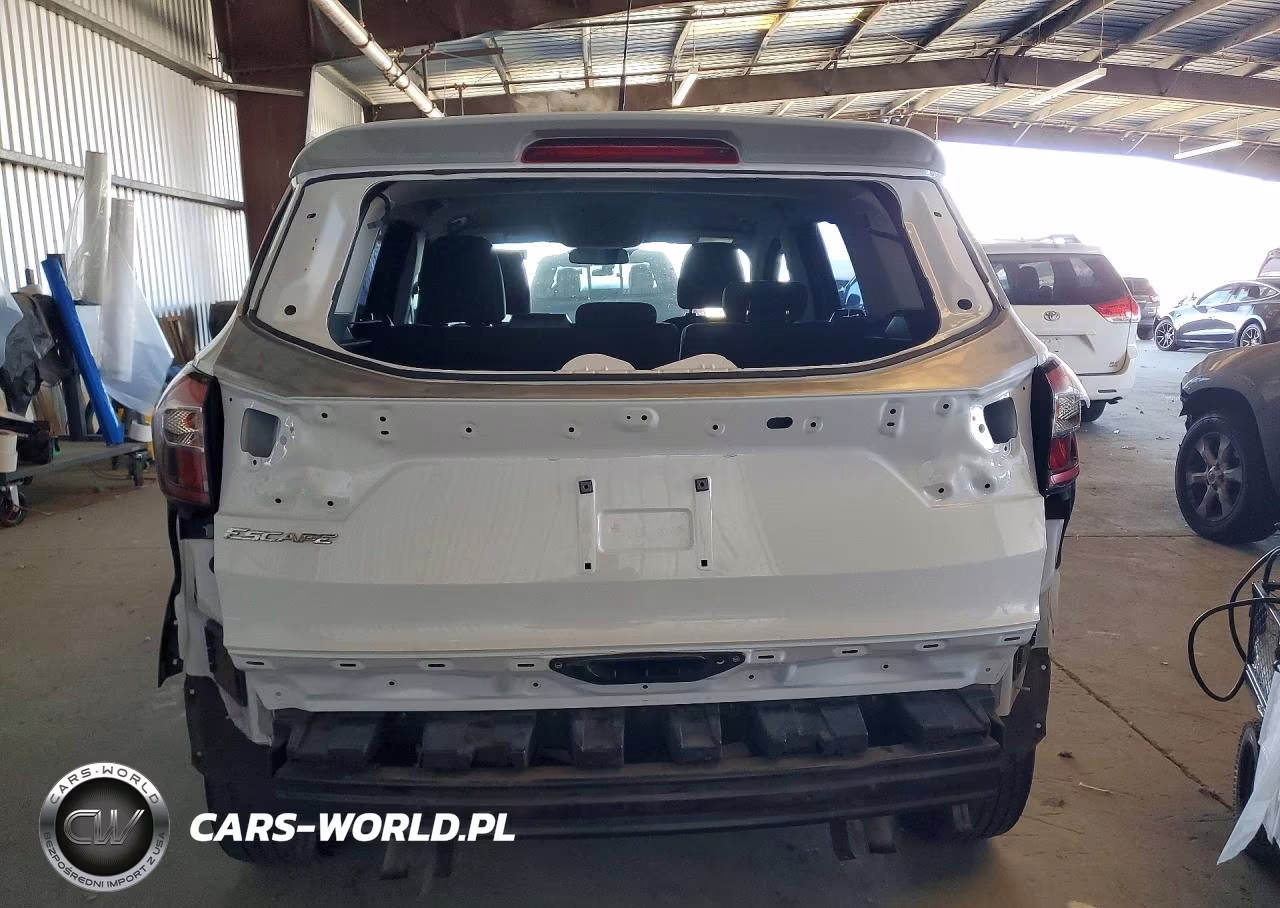 2017 Ford Escape S VIN:1FMCU0F78HUA32815 - 6