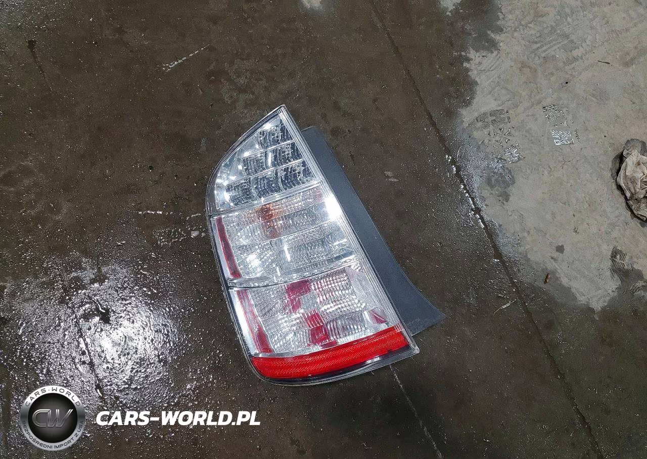 2009 Toyota Prius Base VIN:JTDKB20UX97832743 - 13