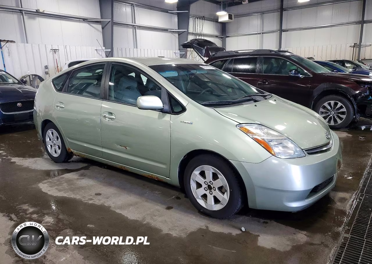 2009 Toyota Prius Base VIN:JTDKB20UX97832743 - 4