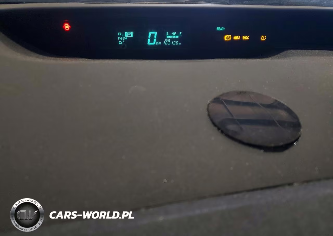 2009 Toyota Prius Base VIN:JTDKB20UX97832743 - 9