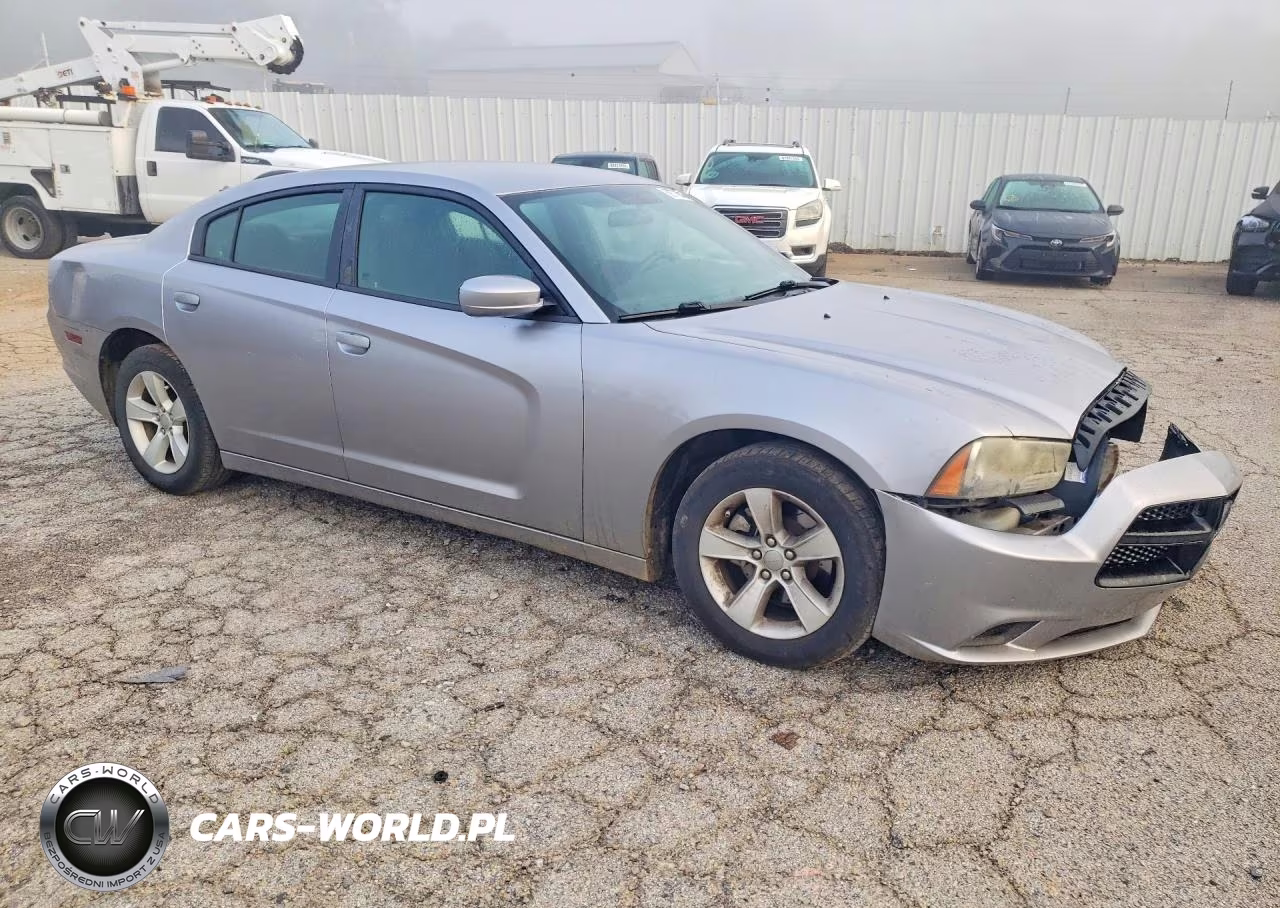 2013 Dodge Charger Base VIN:2C3CDXBG6DH605957 - 4