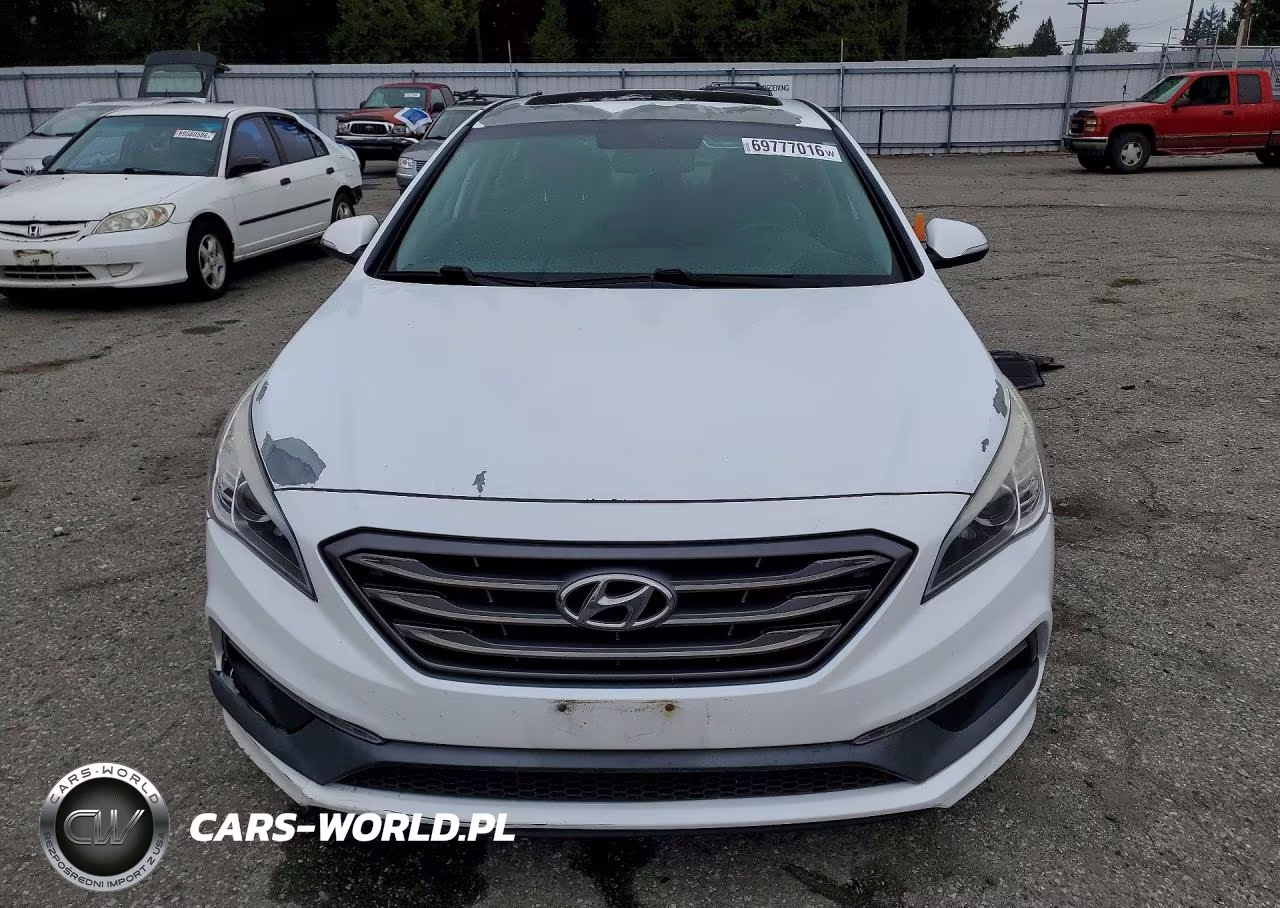 2016 Hyundai Sonata Sport VIN:5NPE34AF4GH308759 - 5
