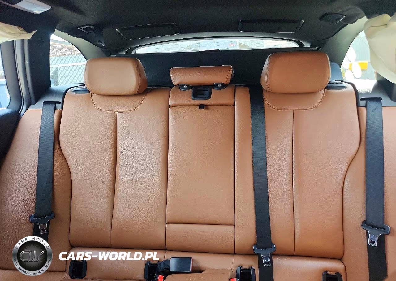 2016 BMW 328 Xi VIN:WBA8G5C50GK442789 - 10
