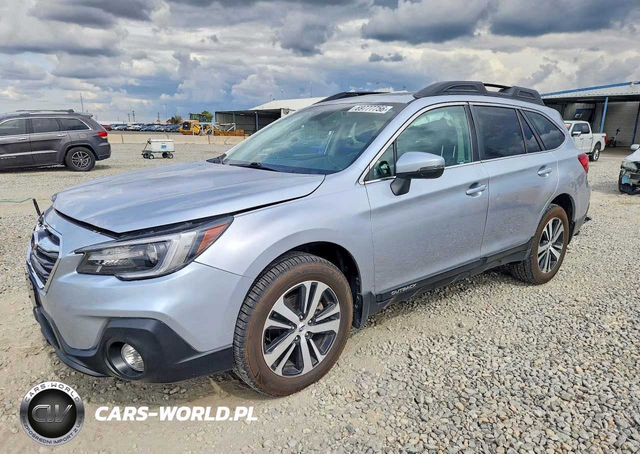 2018 Subaru Outback 3.6R Limited VIN:4S4BSENC5J3391810 - 1