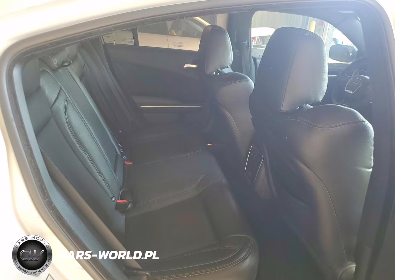 2019 Dodge Charger R VIN:2C3CDXCT0KH575282 - 10