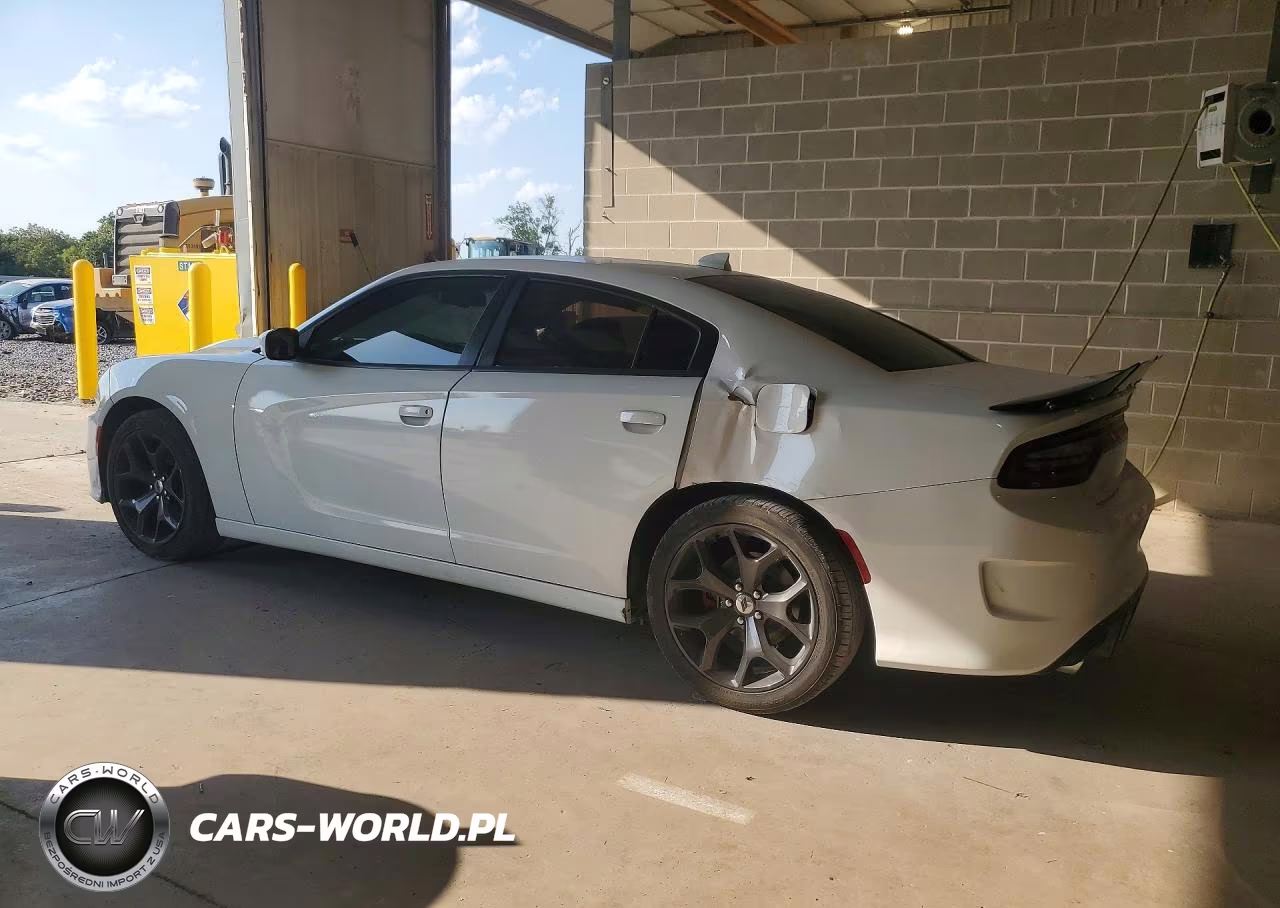 2019 Dodge Charger R VIN:2C3CDXCT0KH575282 - 2