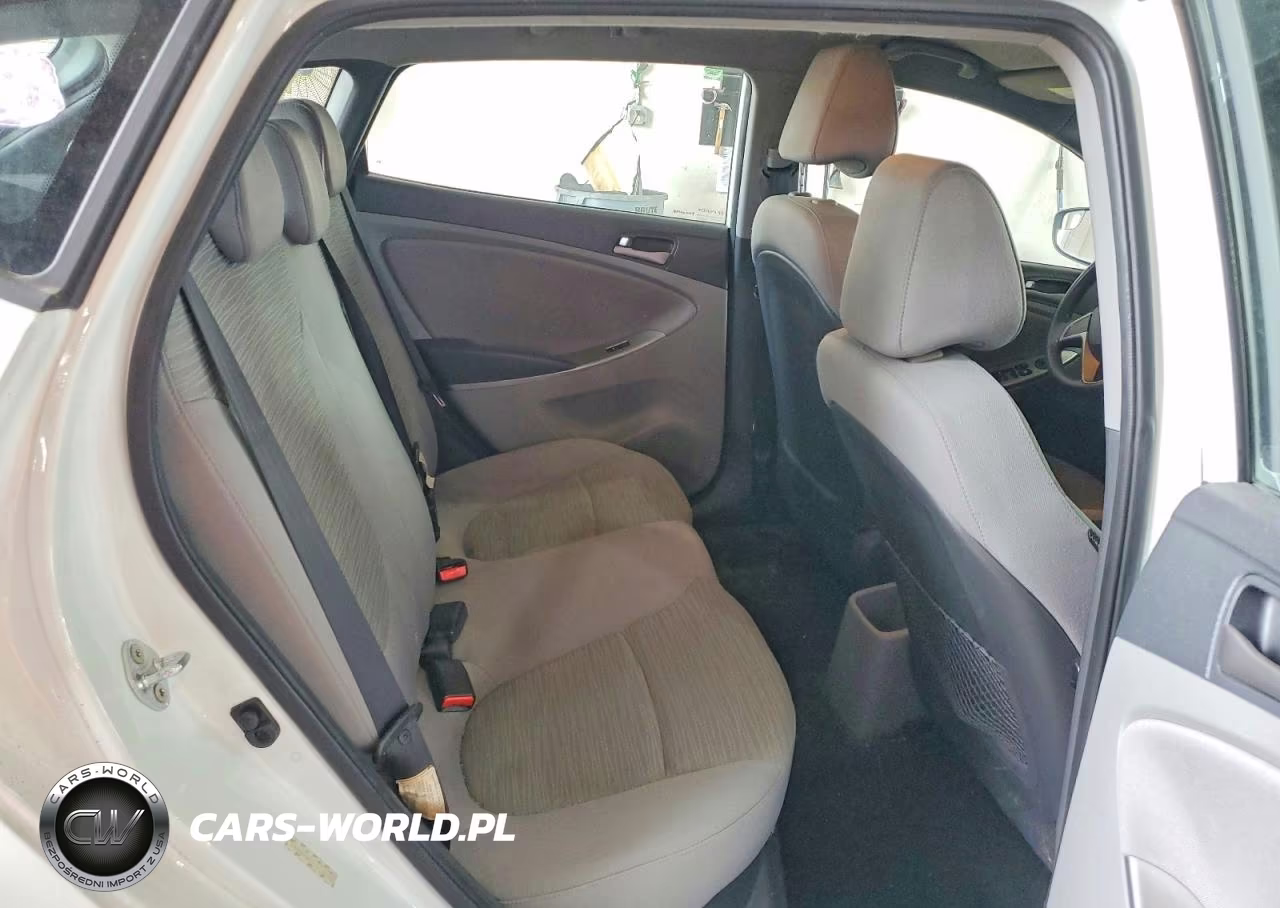 2015 Hyundai Accent Gs VIN:KMHCT5AEXFU208735 - 10