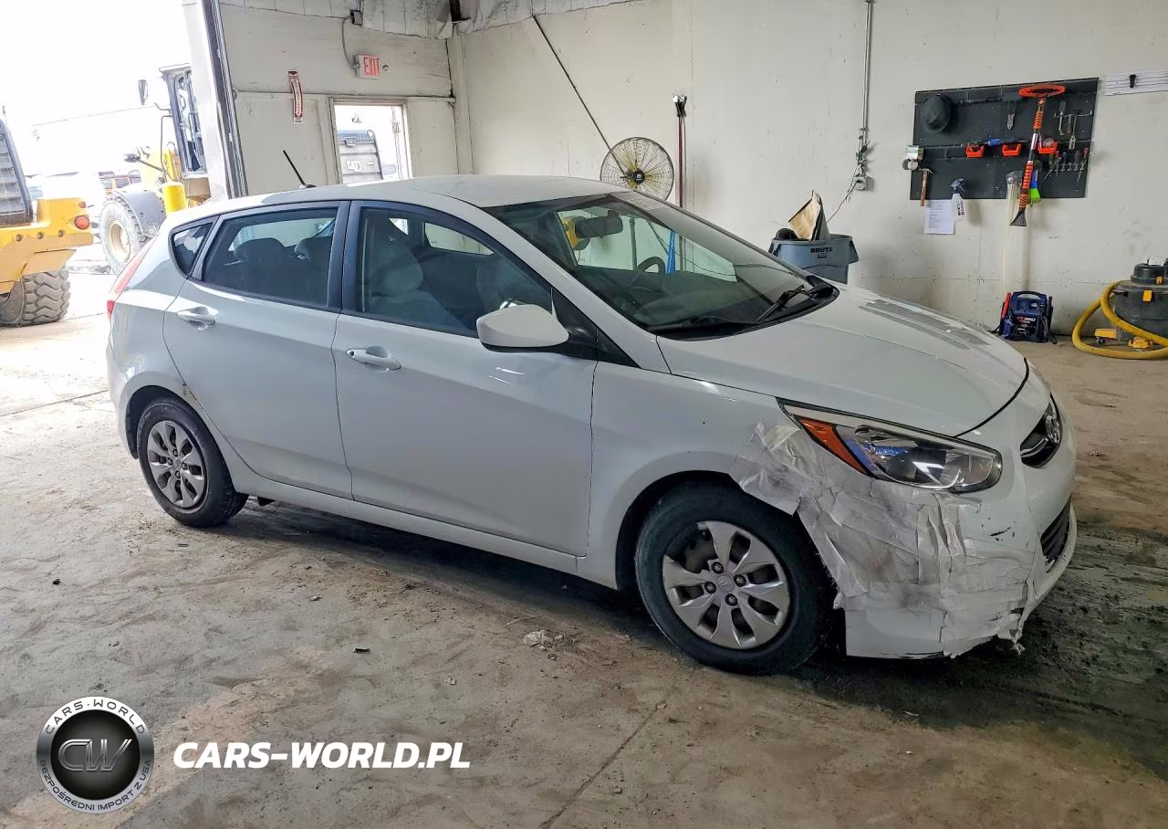 2015 Hyundai Accent Gs VIN:KMHCT5AEXFU208735 - 4
