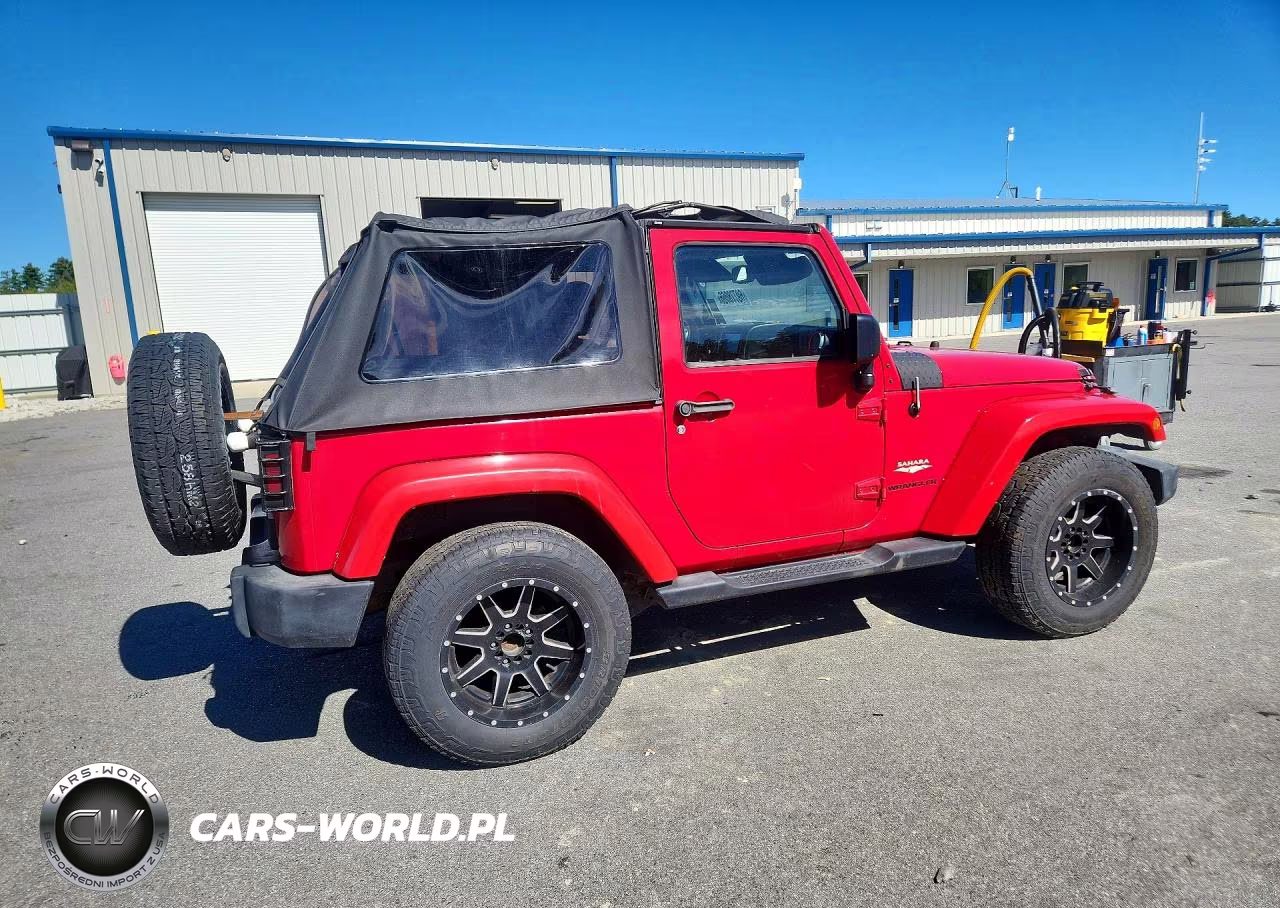 2014 Jeep Wrangler Sahara VIN:1C4AJWBG7EL217422 - 3