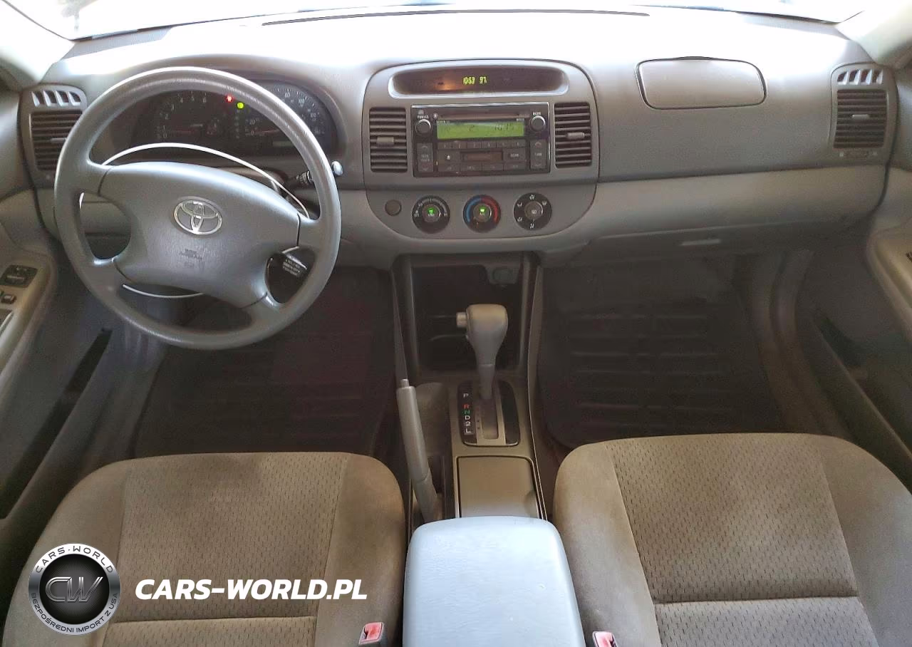2003 Toyota Camry Le VIN:4T1BE32K73U749591 - 8