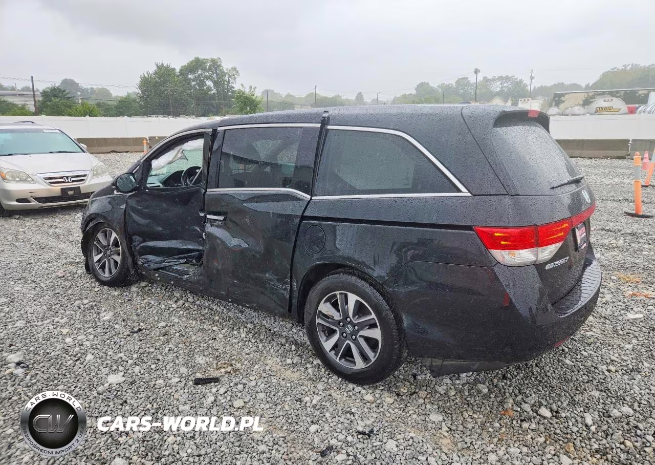 2016 Honda Odyssey Touring VIN:5FNRL5H90GB067837 - 2