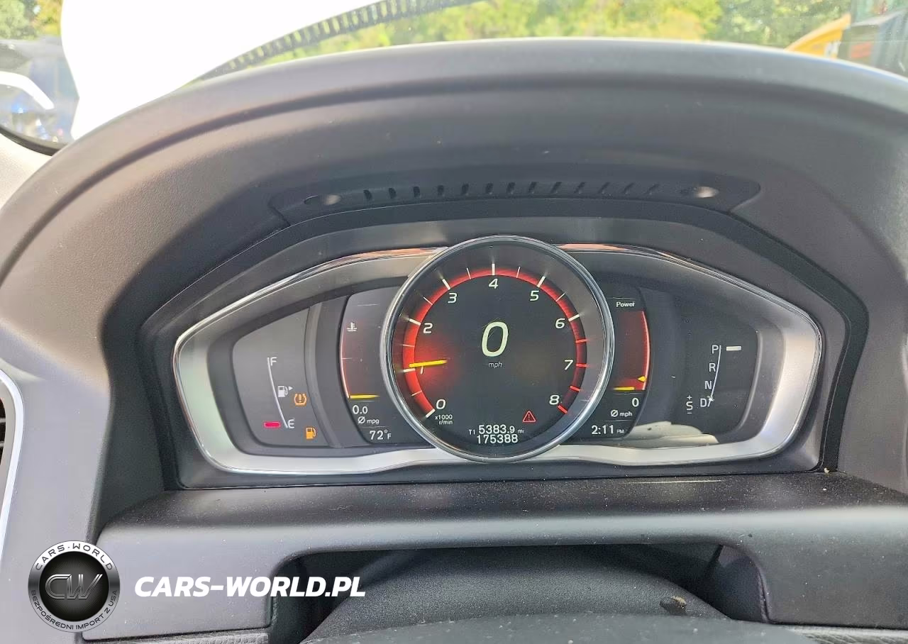 2017 Volvo Xc60 T5 Inscription VIN:YV440MRU2H2013554 - 9