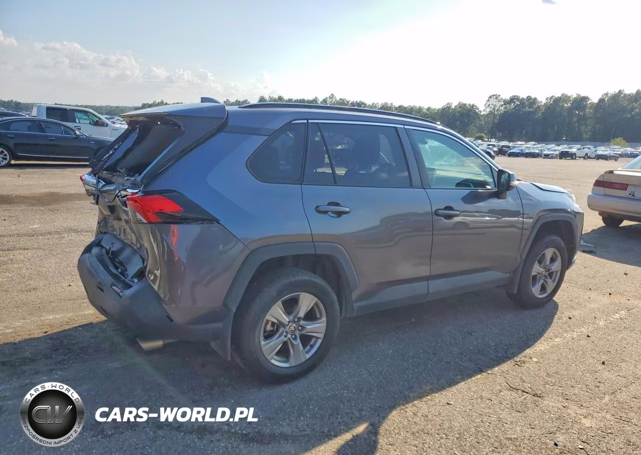 2024 Toyota Rav4 Xle VIN:2T3W1RFV6RC258712 - 3