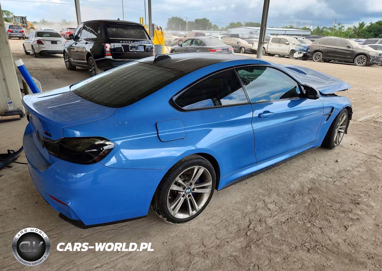 2016 BMW M4 VIN:WBS3R9C55GK338001 - 3
