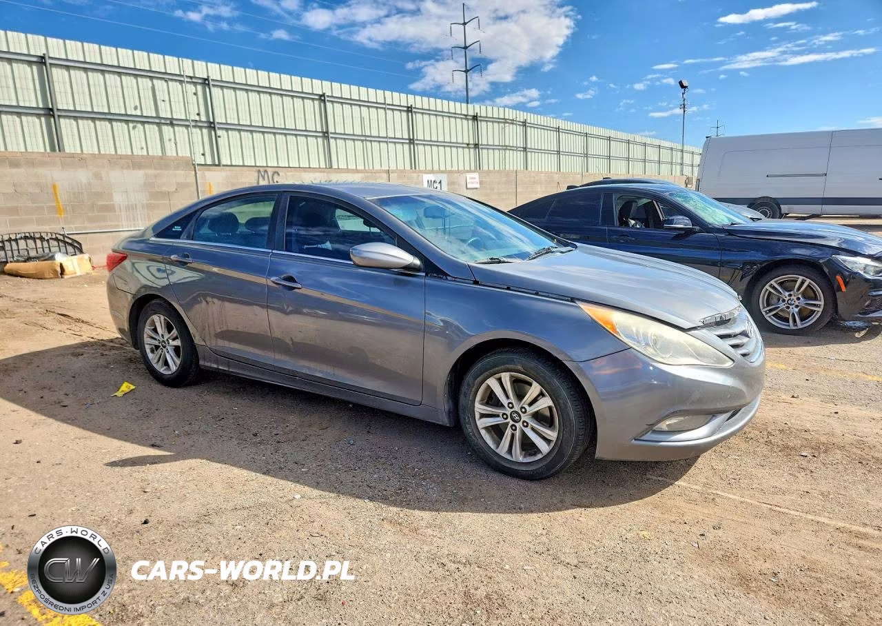 2013 Hyundai Sonata Gls VIN:5NPEB4AC3DH625887 - 4