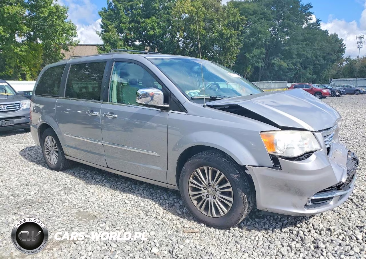 2014 Chrysler Town & Country Touring L VIN:2C4RC1CG6ER200181 - 4