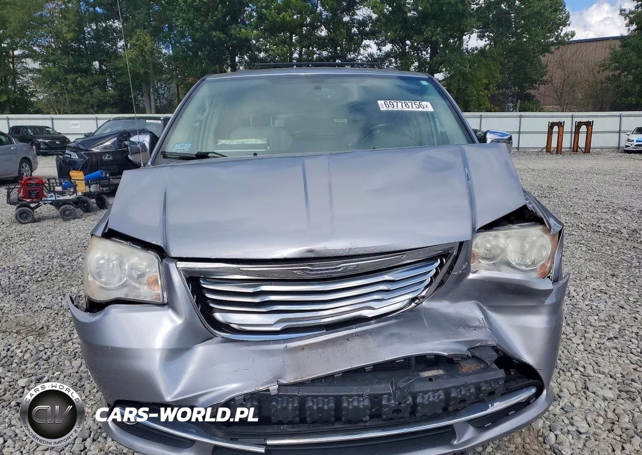 2014 Chrysler Town & Country Touring L VIN:2C4RC1CG6ER200181 - 5
