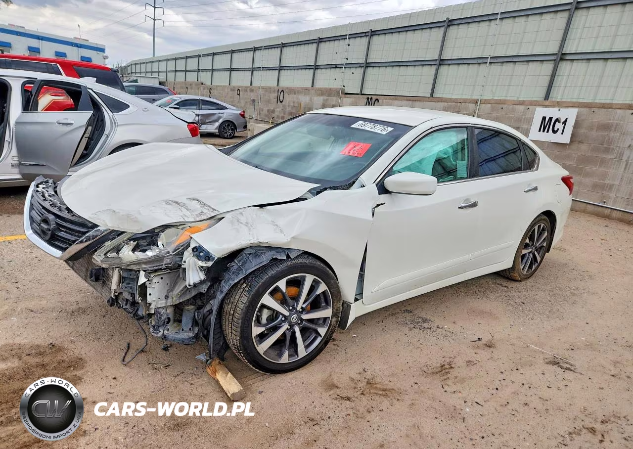 2016 Nissan Altima 2.5 Sr VIN:1N4AL3AP4GN373781 - 1