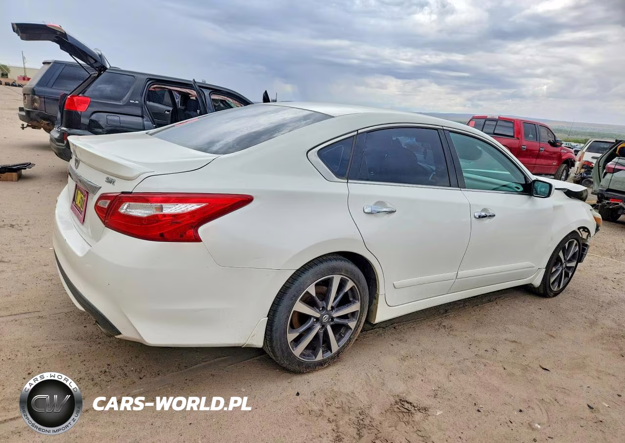 2016 Nissan Altima 2.5 Sr VIN:1N4AL3AP4GN373781 - 3