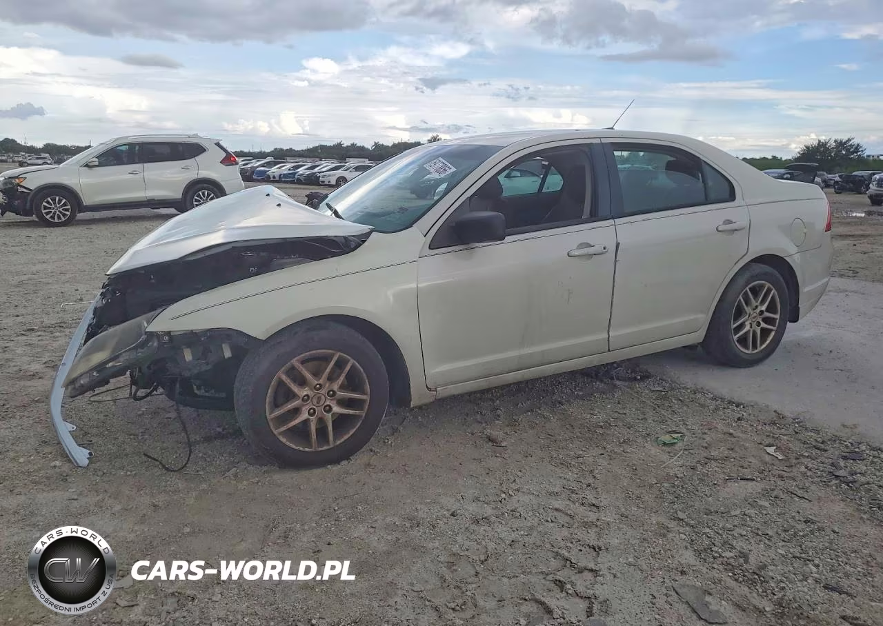 2012 Ford Fusion S – zdjęcie 1 z 12
