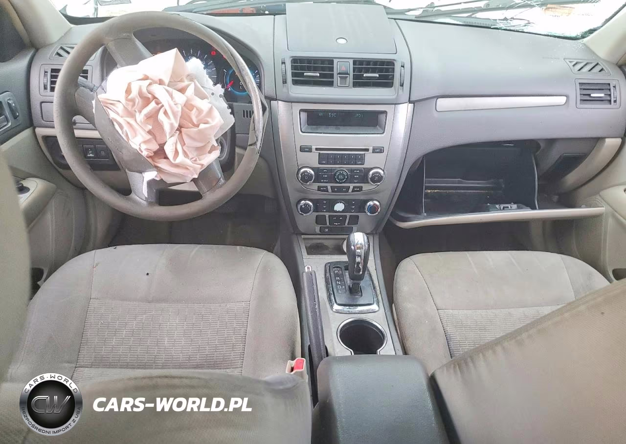 2012 Ford Fusion S VIN:3FAHP0GA5CR184598 - 8