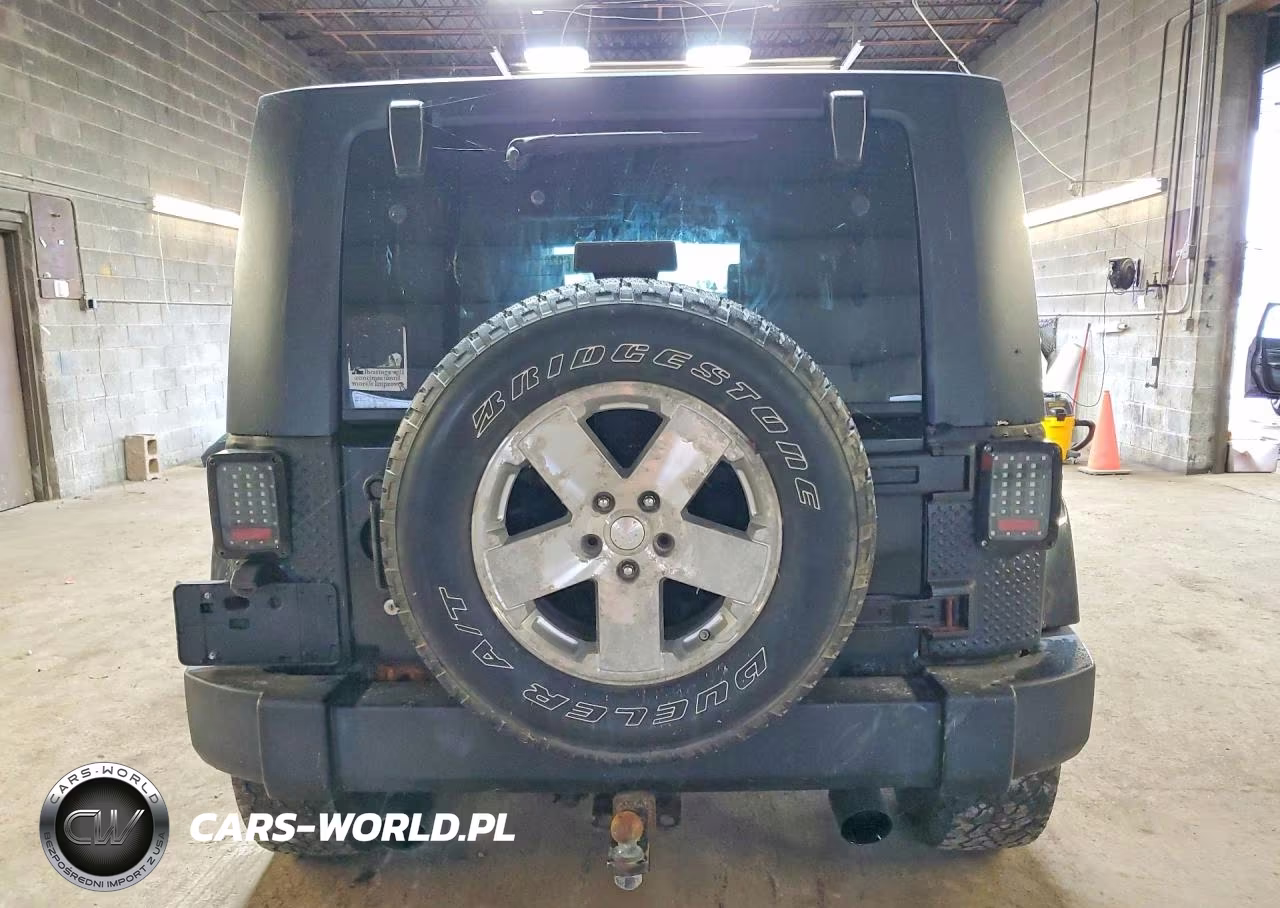 2007 Jeep Wrangler Sahara VIN:1J8GA59107L225704 - 6